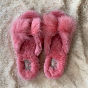 UGG Bow Slippers